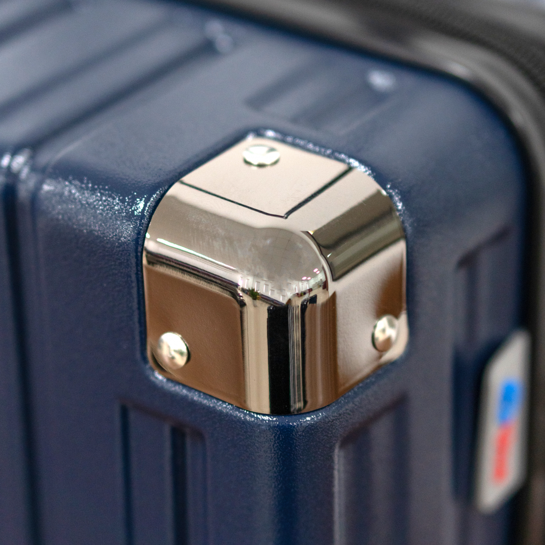 hung-phat-2106-plastic-suitcase