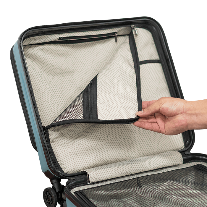 travelking-8091-plastic-suitcase