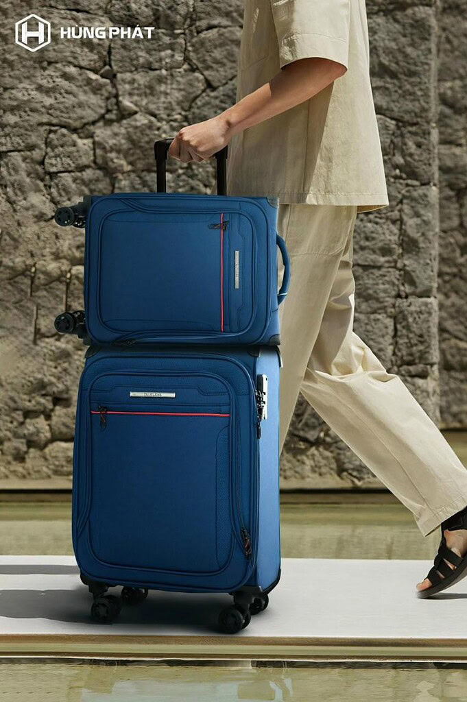 travelking-036-fabric-suitcase