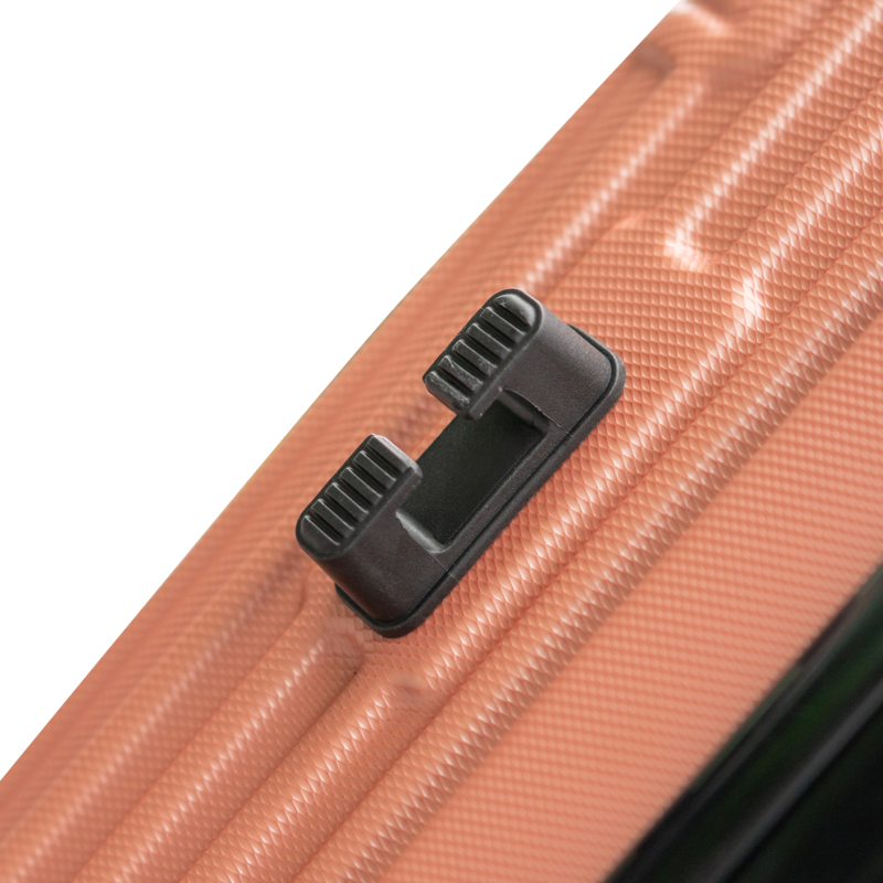 uzo-225-plastic-suitcase