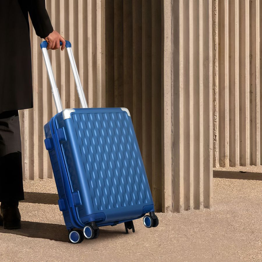 hung-phat-522-plastic-suitcase
