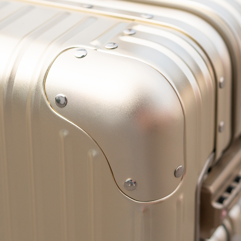 vali-khung-nhom-nguyen-khoi-travelking-8093