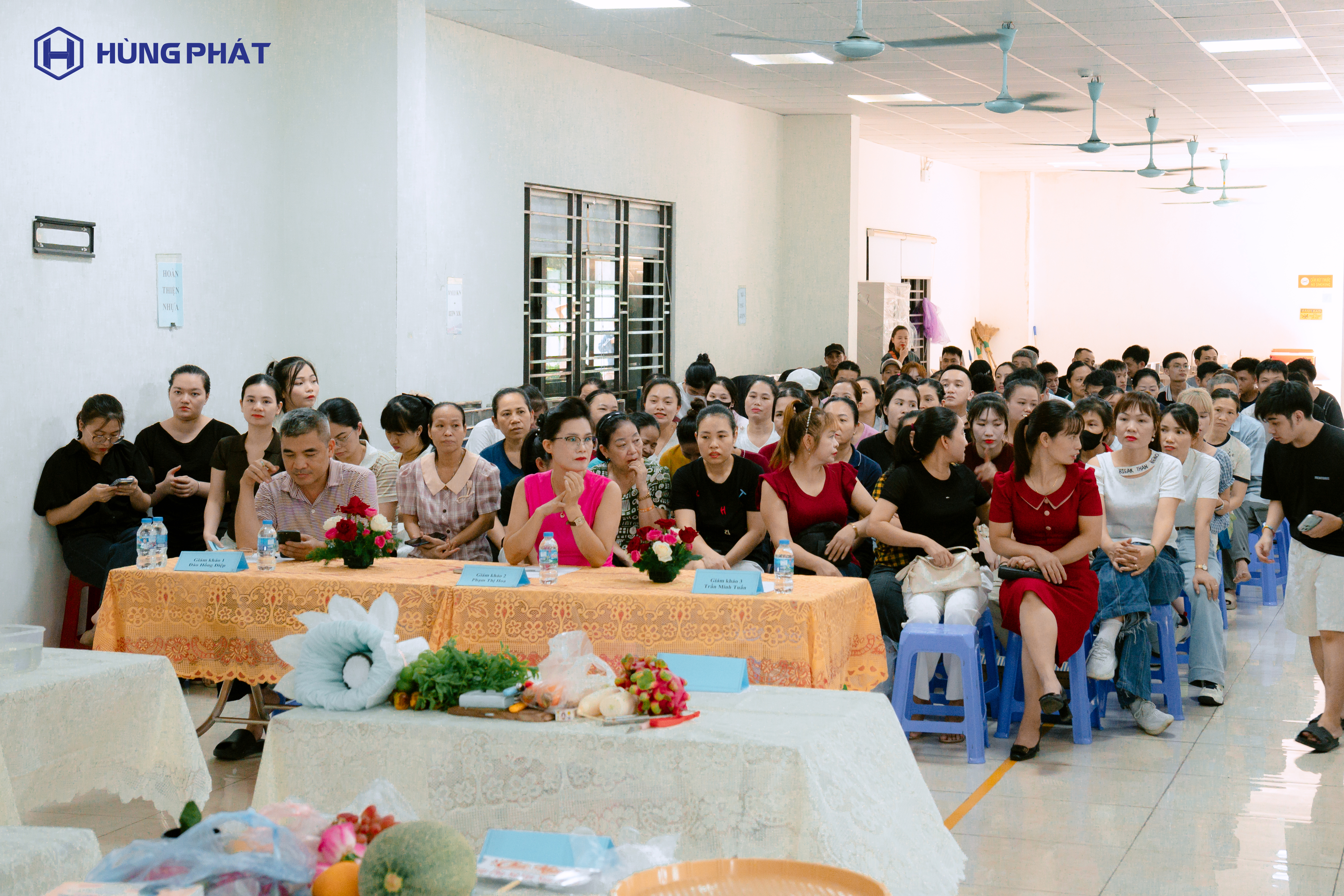 Hoạt động 20/10 tại Hùng Phát gắn kết và lan tỏa tinh thần đoàn kết 1 hoat-dong-2010-tai-hung-phat-gan-ket-va-lan-toa-tinh-than-doan-ket